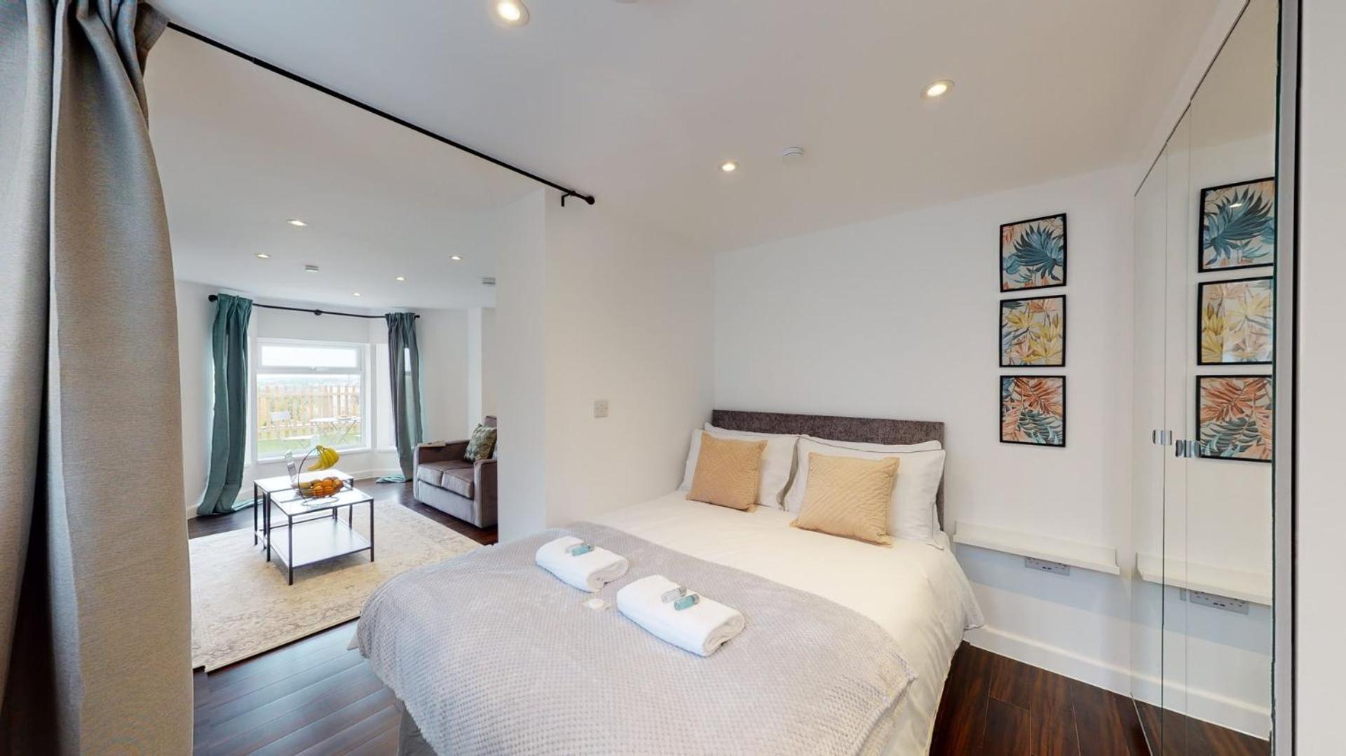 Stylish Apartment W/ Private Garden - Dog Friendly Newport  Exterior foto