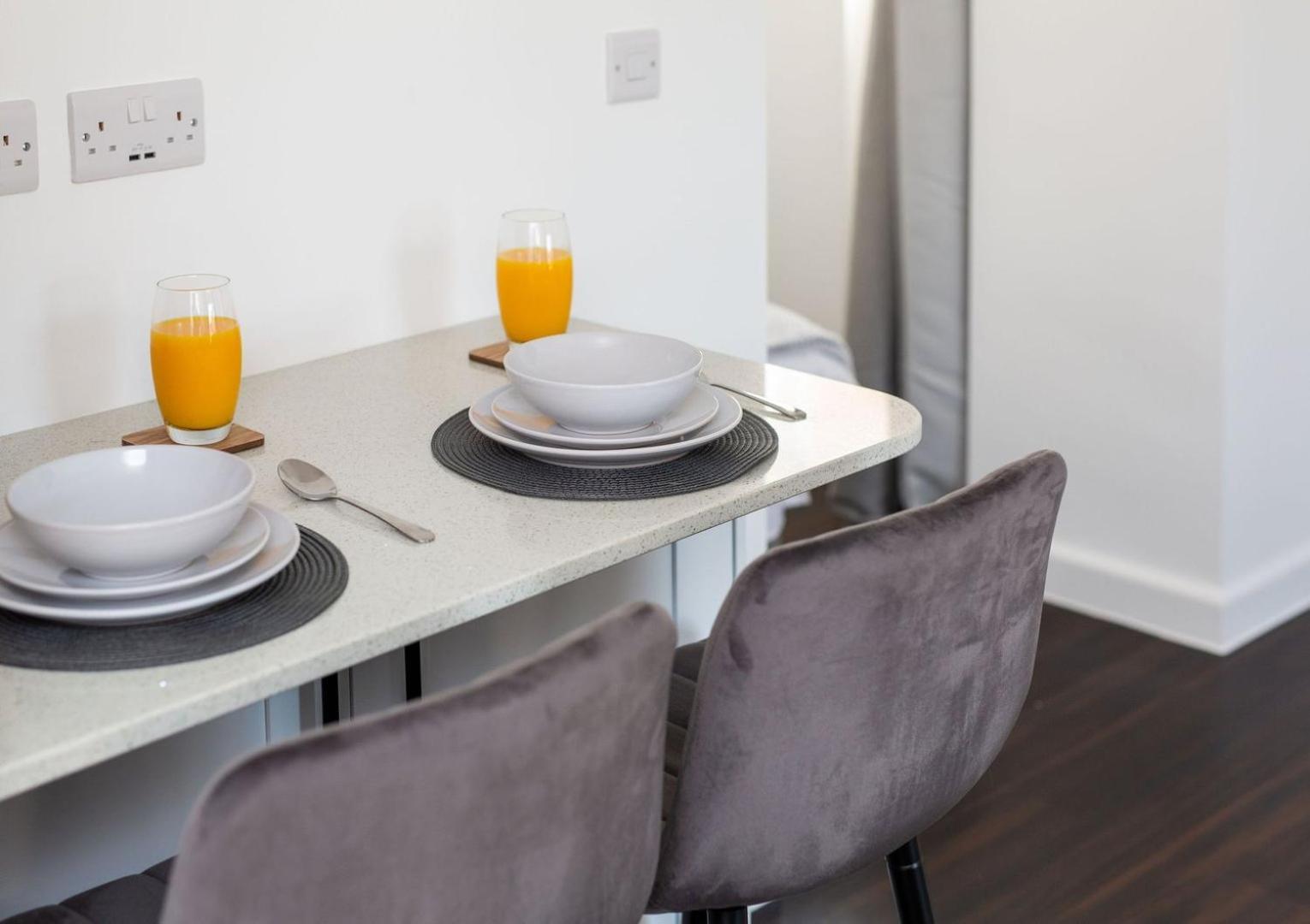 Stylish Apartment W/ Private Garden - Dog Friendly Newport  Exterior foto