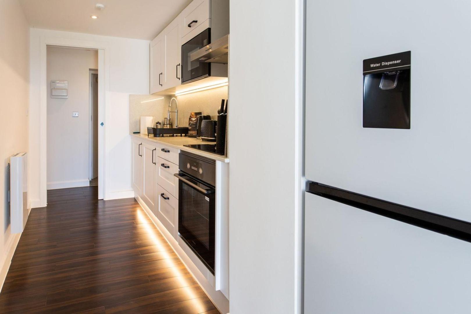 Stylish Apartment W/ Private Garden - Dog Friendly Newport  Exterior foto