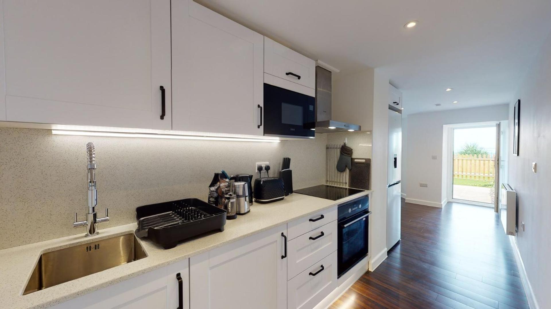 Stylish Apartment W/ Private Garden - Dog Friendly Newport  Exterior foto